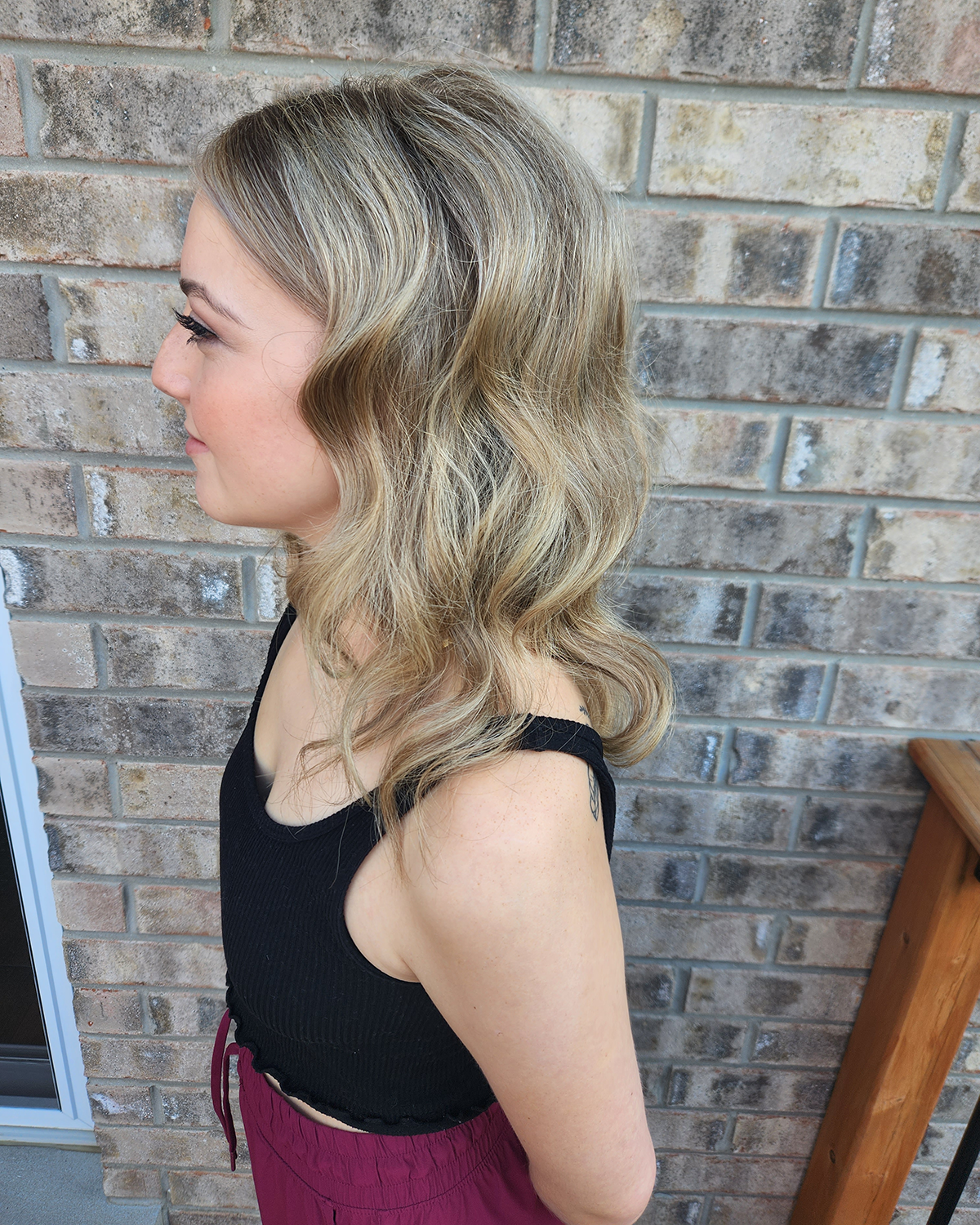 light blonde long hair side view curls
